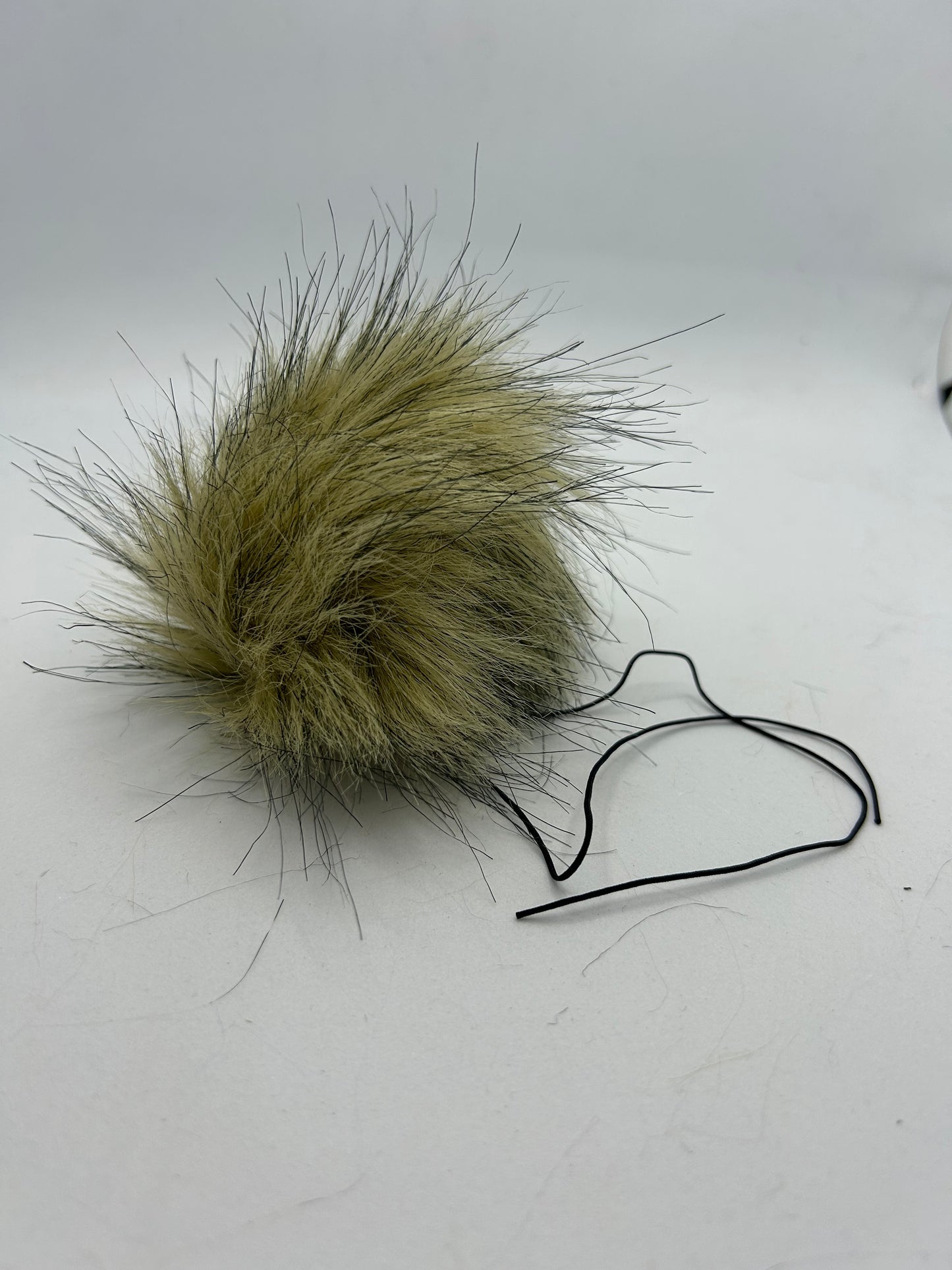 Coyote - Faux Fur Pom Pom