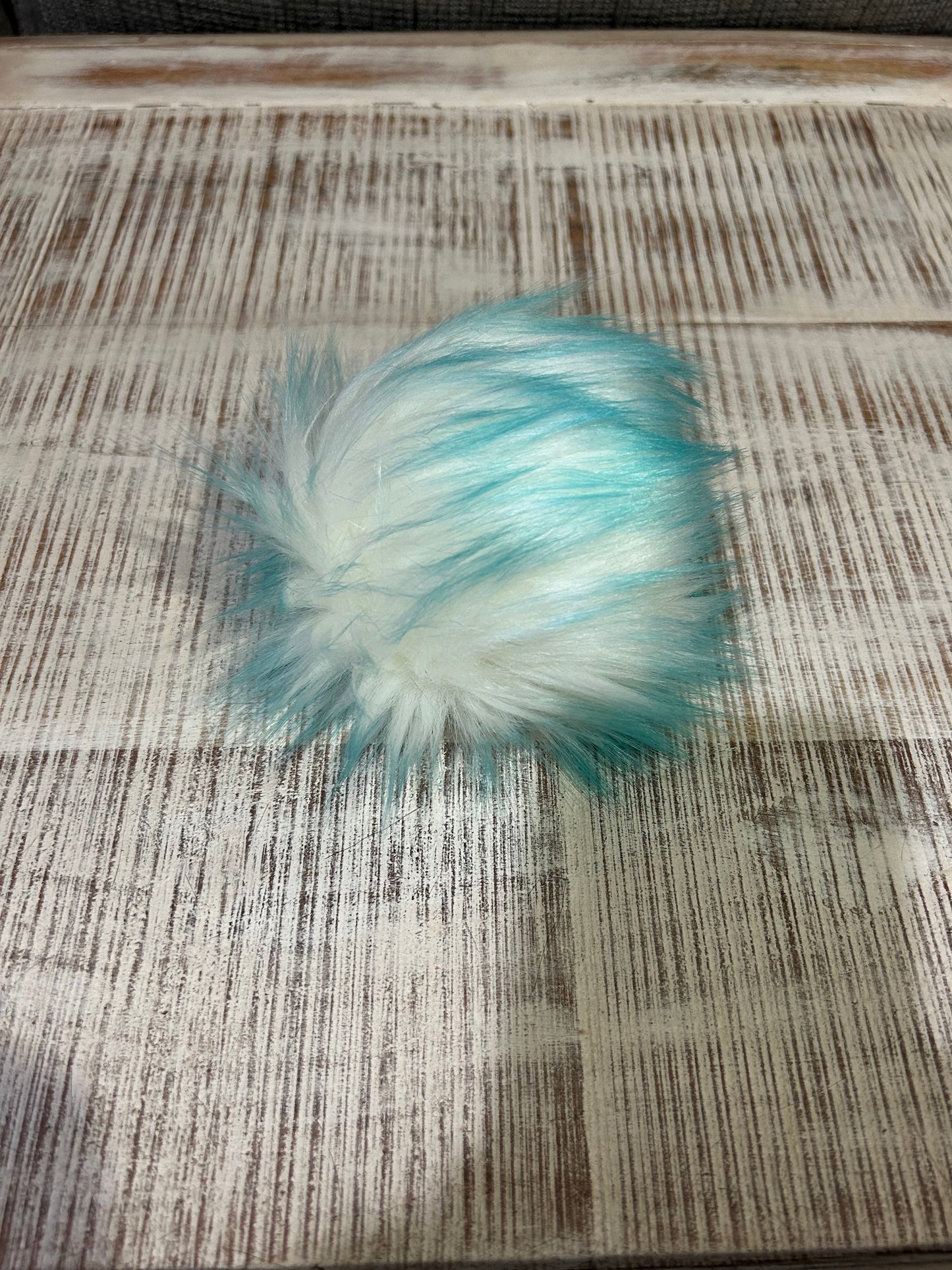 Seahorse - Faux Fur Pom Pom